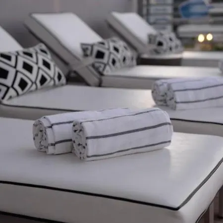 شقة Hanza Tower In Downtown Spa & Jacuzi & Sauna & Pool شتشيتسين
